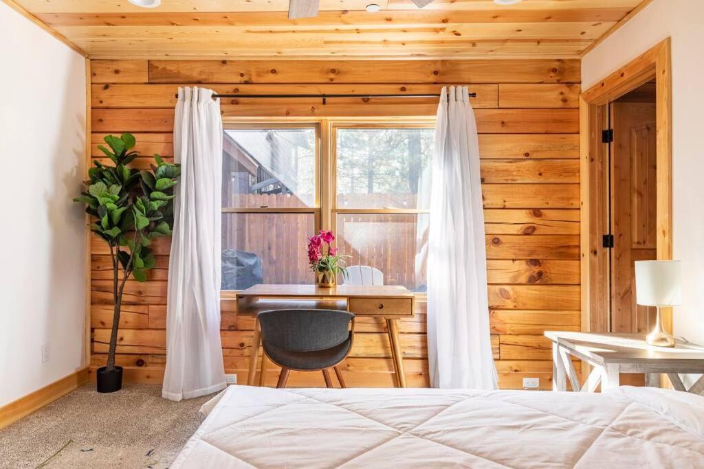 Modern Family Cabin Mins To Lake, Slopes & Hikes Big Bear City Exterior foto