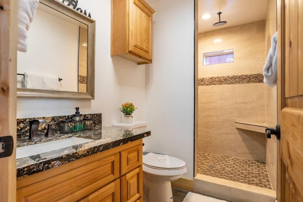 Modern Family Cabin Mins To Lake, Slopes & Hikes Big Bear City Exterior foto