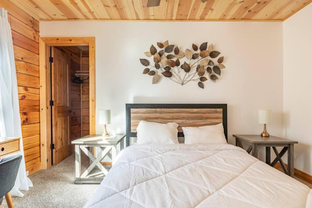 Modern Family Cabin Mins To Lake, Slopes & Hikes Big Bear City Exterior foto